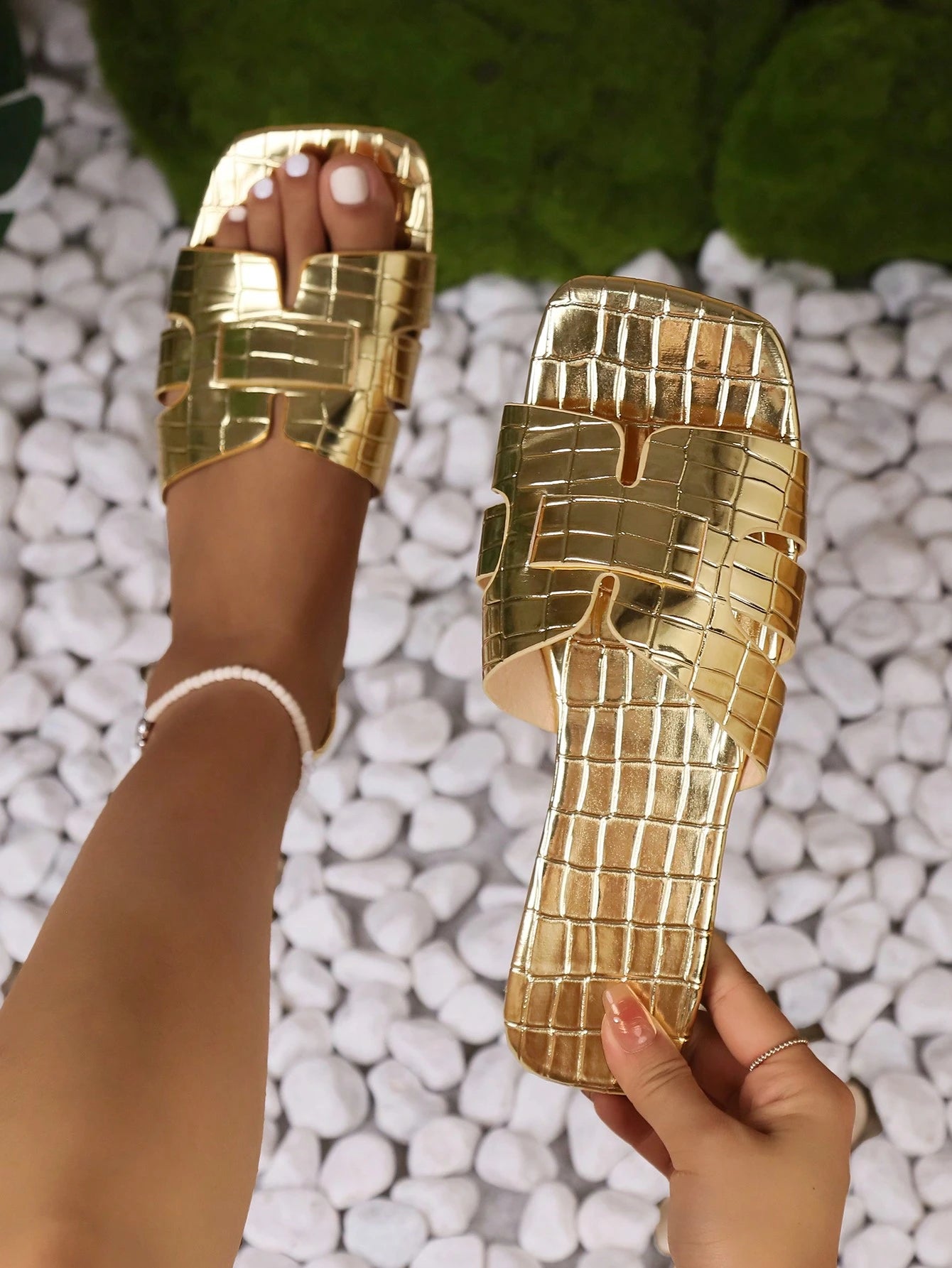 Elegant Metallic Crocodile Outdoor Sandals