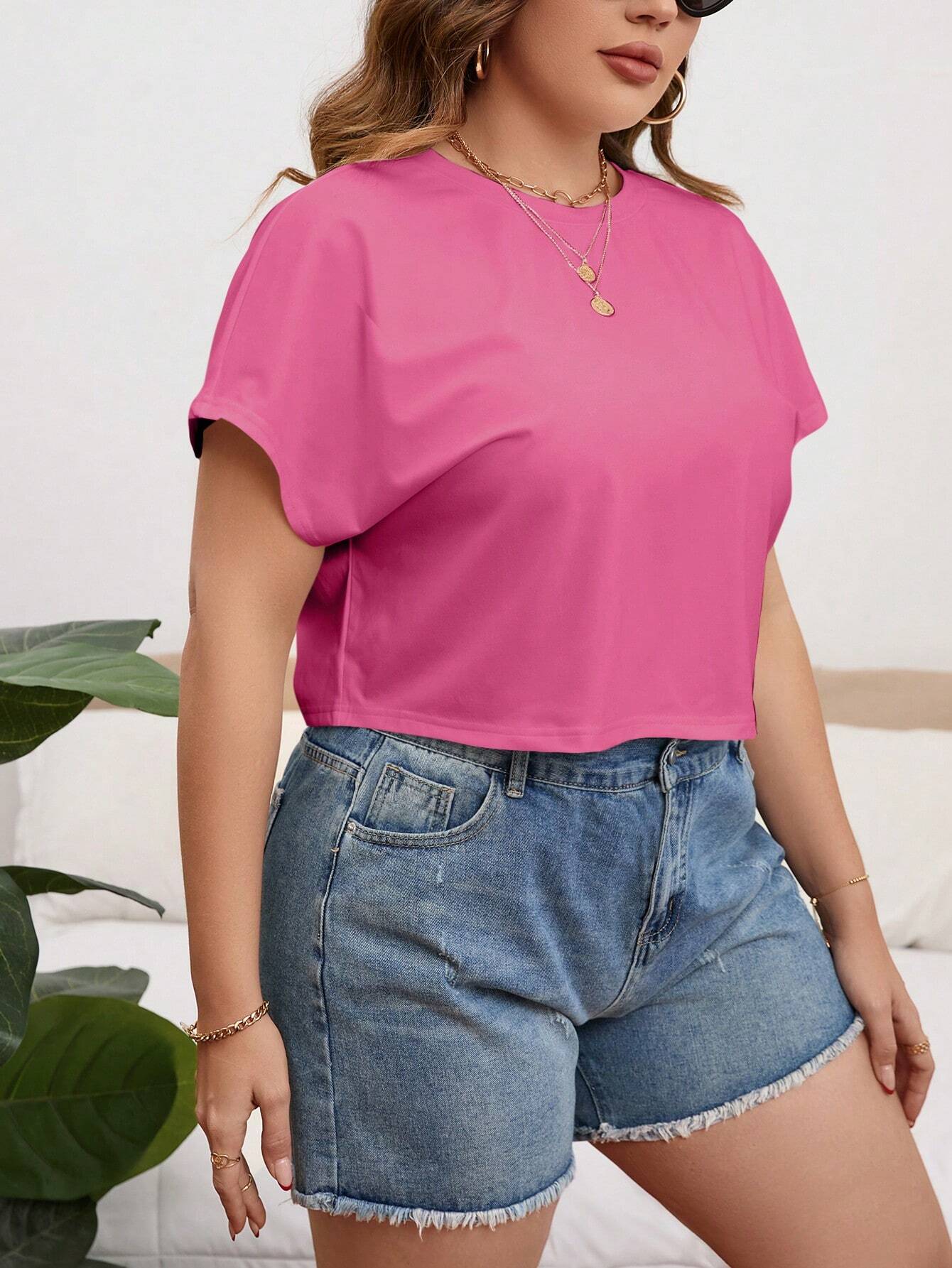 Plus Size Women's Vibrant Pink Casual T-Shirt