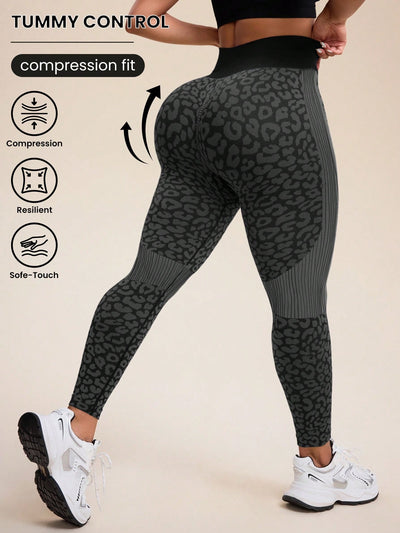 Plus Size Heart Design Color-Blocked Sporty Leggings