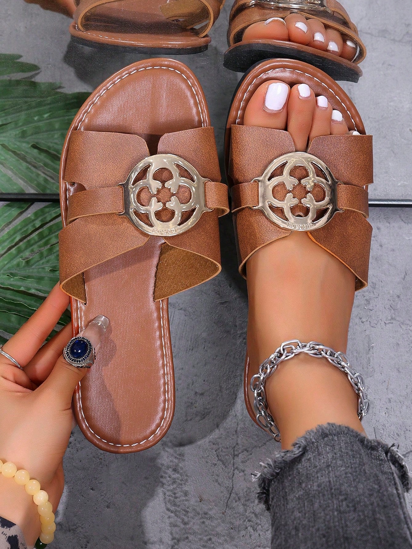 Khaki Embroidered Flower Flat Sandals for Effortless Style