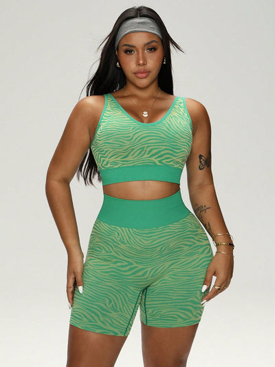 Bold Plus Size Leopard Print Sports Bra & Shorts Set
