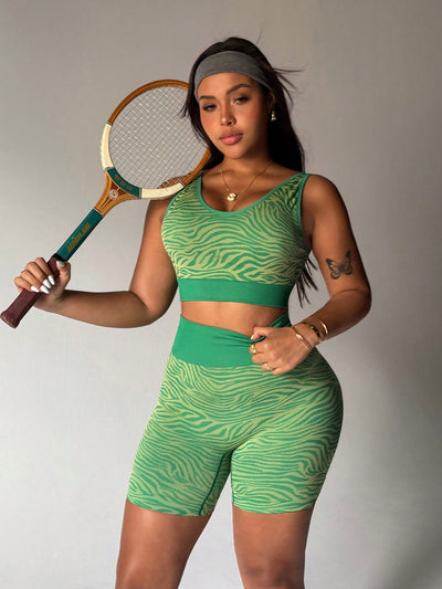 Bold Plus Size Leopard Print Sports Bra & Shorts Set