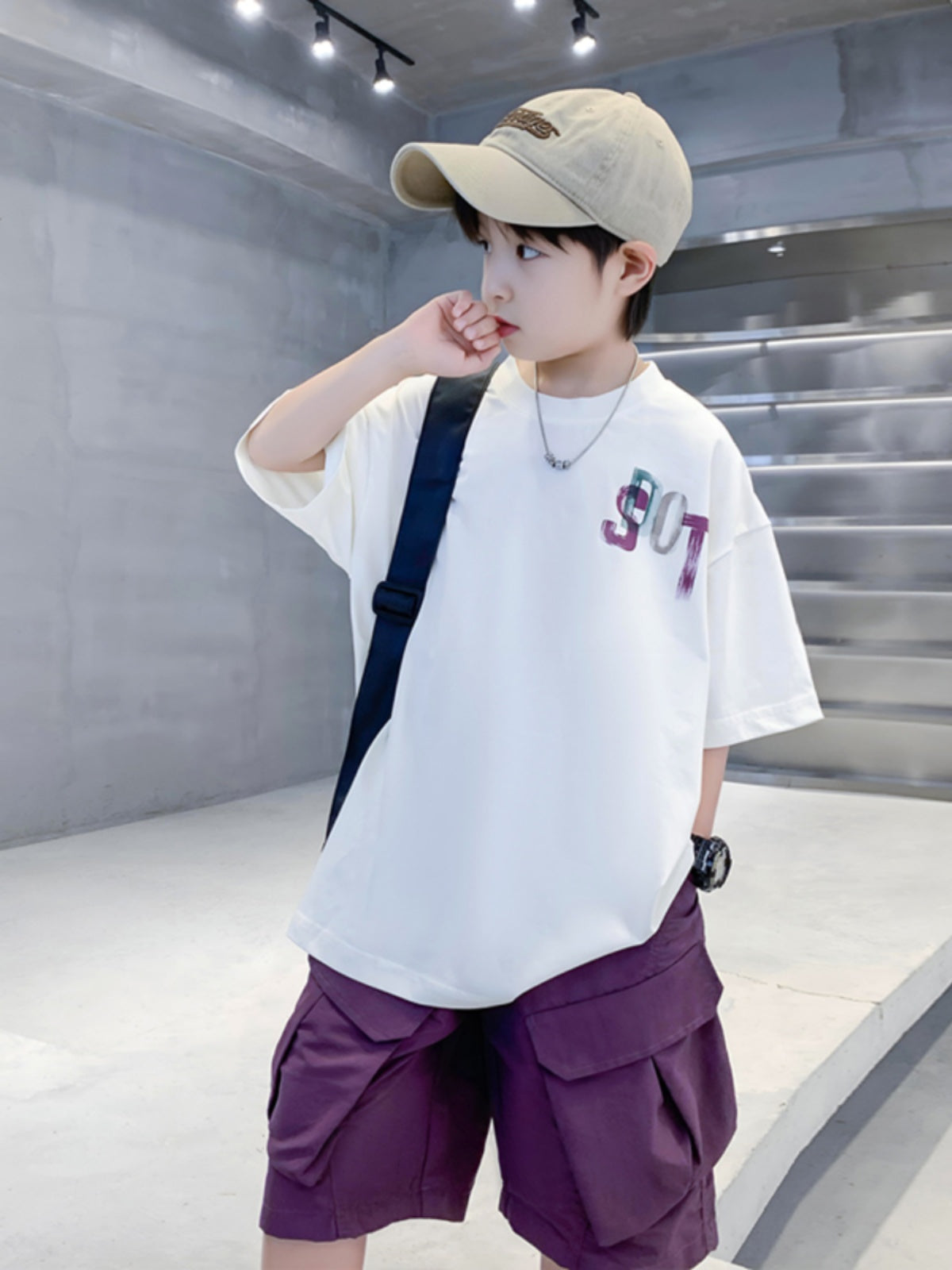 Boys Summer Short Sleeve Shorts Set - Stylish & Comfortable Outfit.