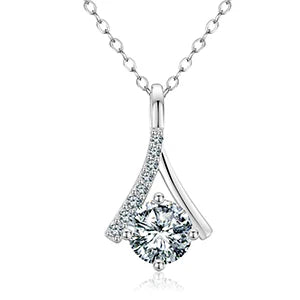 1 Carat Moissanite Pendant Necklace in 925 Silver.