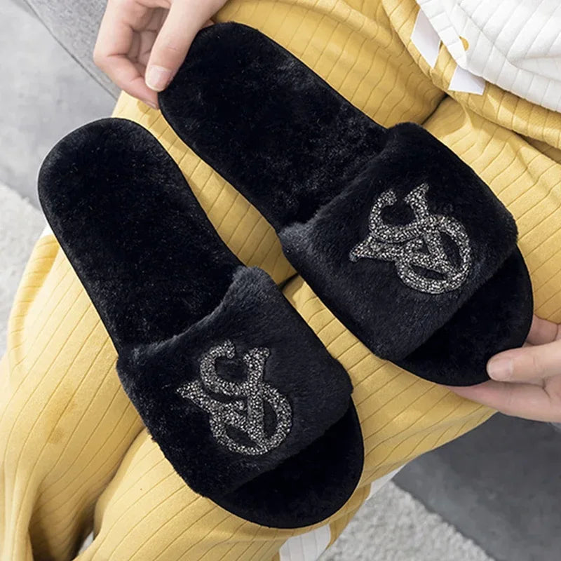 Elegant Rhinestone Open Toe Women's Flat Slippers.