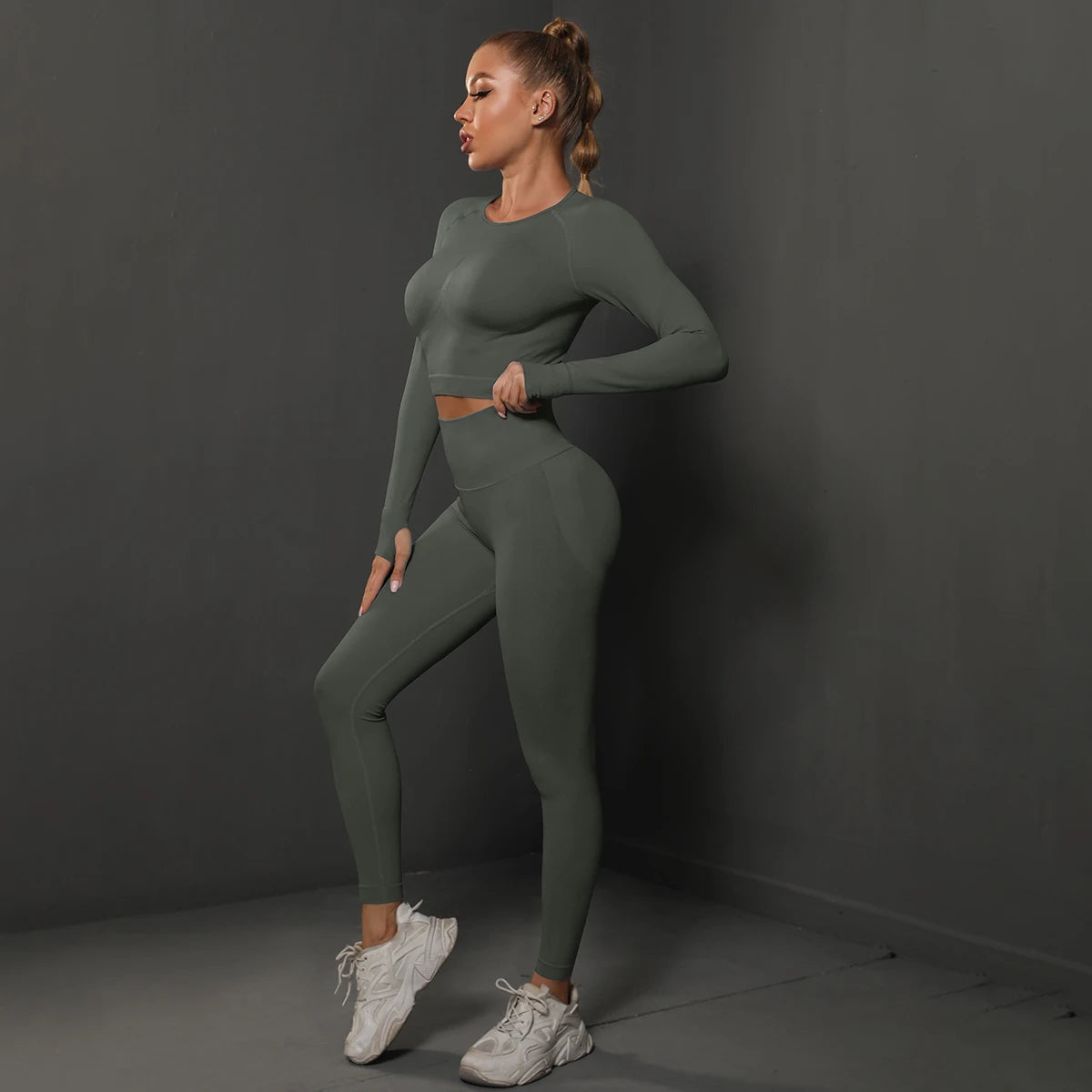 Trendy Seamless Yoga Set - Crop Top & High Waist Leggings.