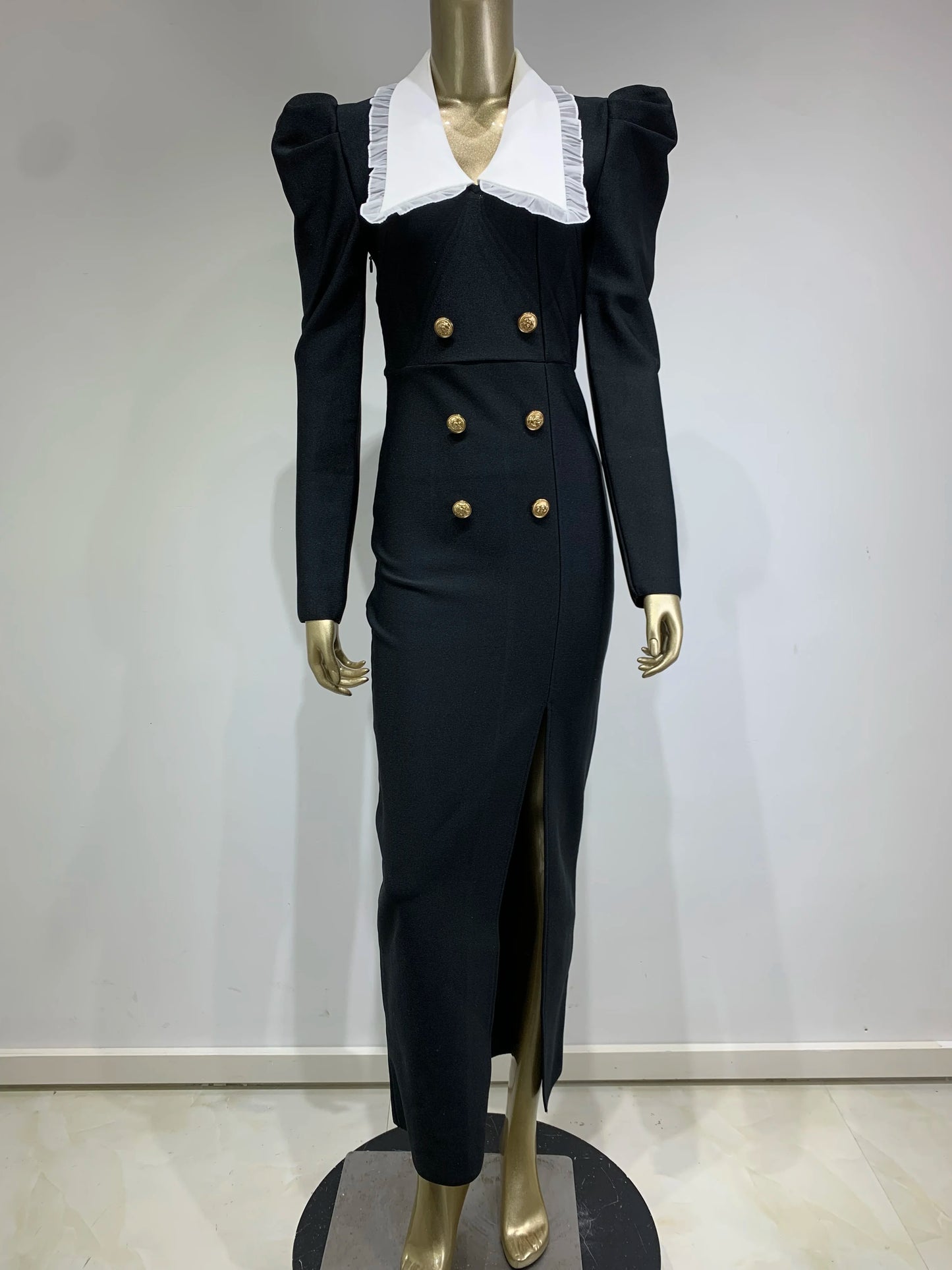 Elegant Celebrity Long Sleeve Black Bodycon Dress.