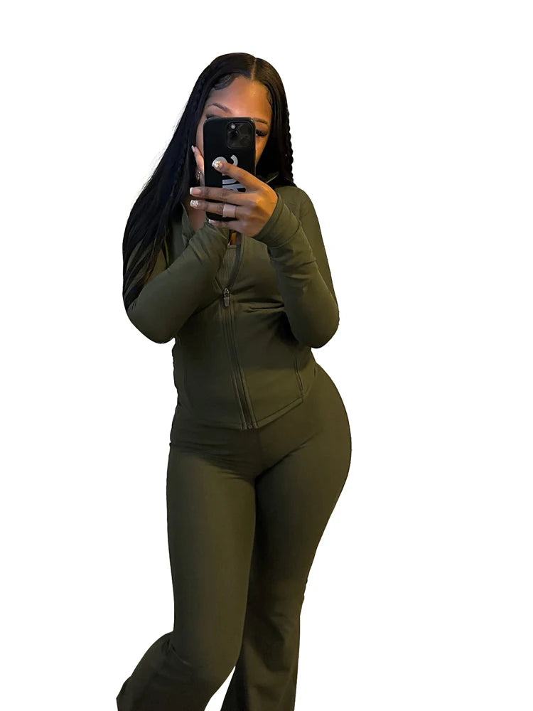 Chic Women's Two Piece Tracksuit Set - Fall Essential.