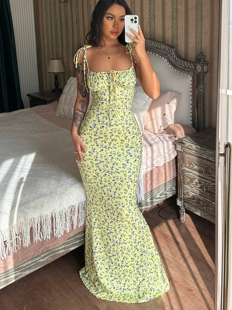 Floral Print Backless Maxi Dress - Summer Essential.