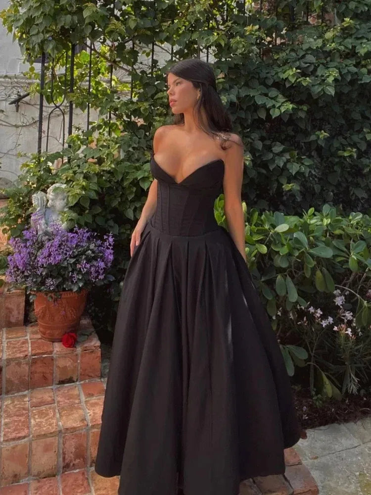 Black Elegant Strapless Midi Dress for Events