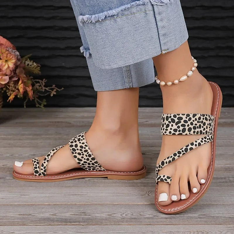 Sparkly Rhinestone Flat Flip Flops for Women.