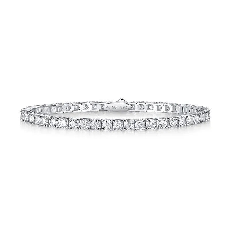 Dazzling Moissanite Tennis Bracelet in Sterling Silver.