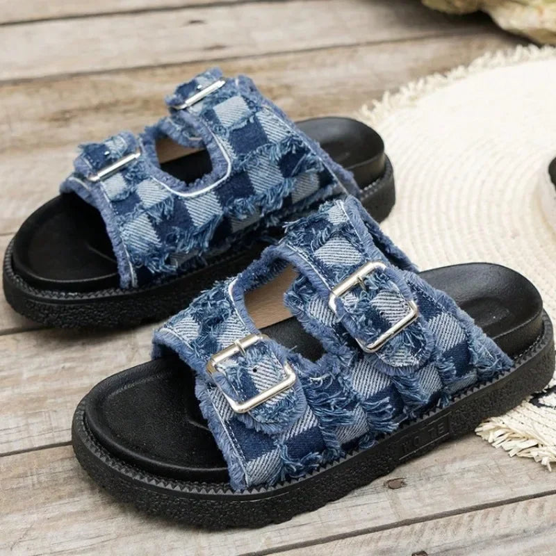 Trendy Women's Gladiator Sandals - Summer Style.